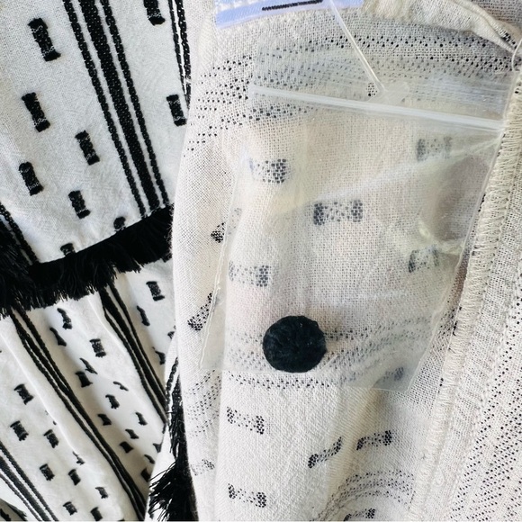 TUCKERNUCK HUNTER BELL BLACK WHITE TIERED MAXI DRESS SIZE LARGE - Picture 11 of 15